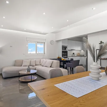 Horizon View Apartment